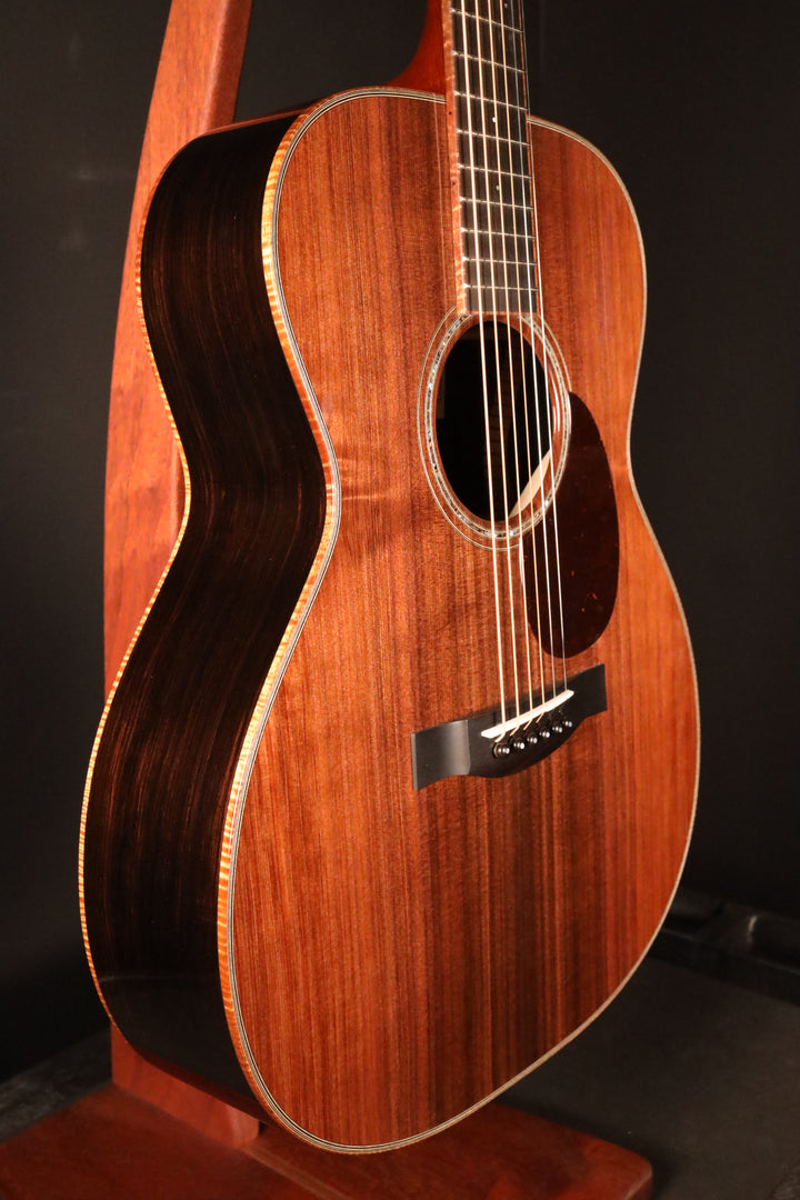 Santa Cruz OM Custom - "San Lorenzo" Sinker Redwood/African Blackwood (NEW)