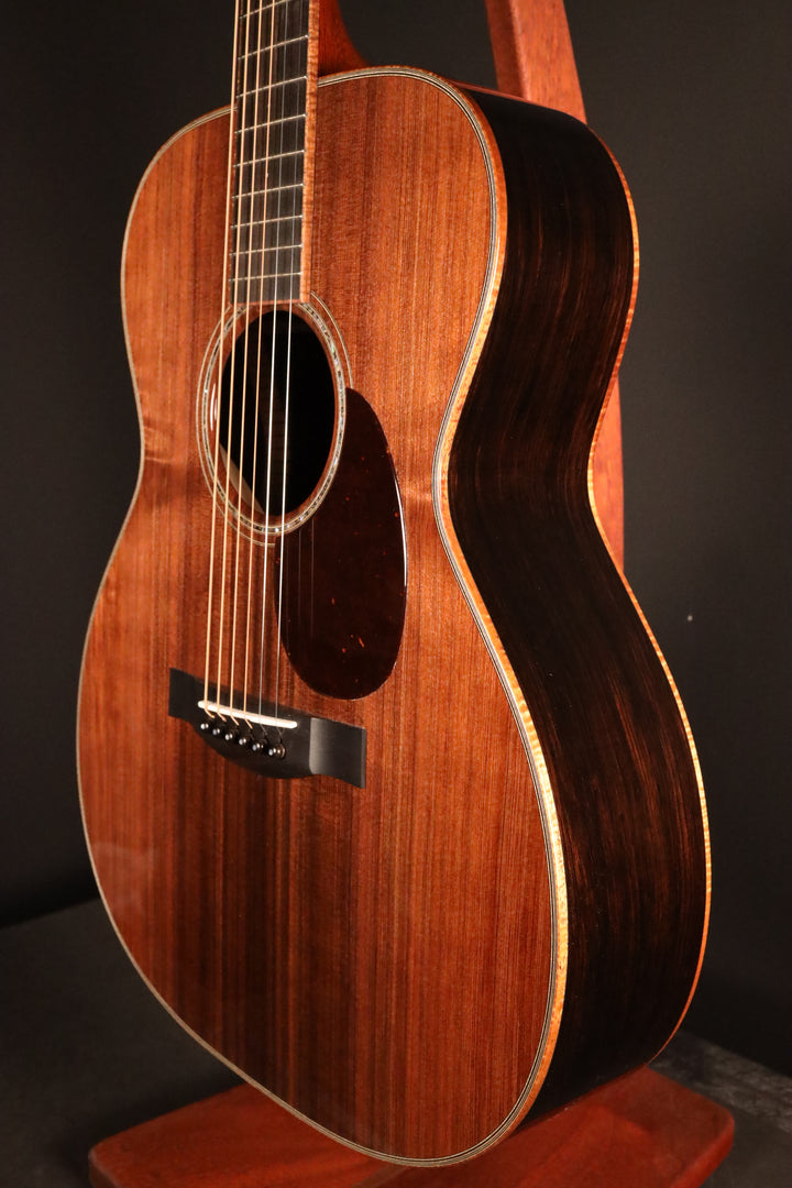 Santa Cruz OM Custom - "San Lorenzo" Sinker Redwood/African Blackwood (NEW)