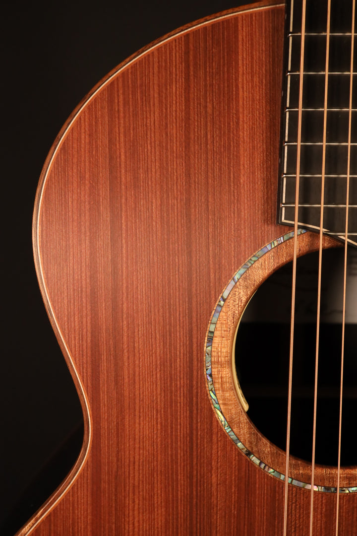 Lowden S-50 - Sinker Redwood/African Blackwood (NEW)