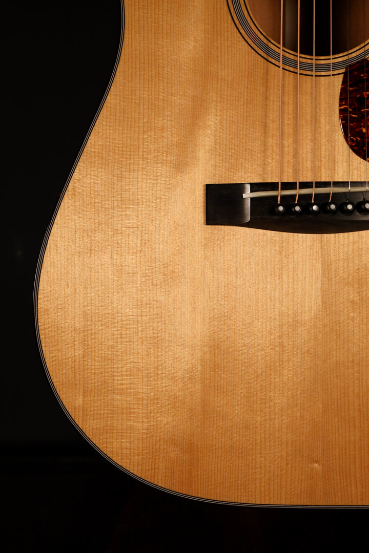 Huss and Dalton TD-M Custom - Thermo-Cured Sitka Spruce/Mahogany (NEW)