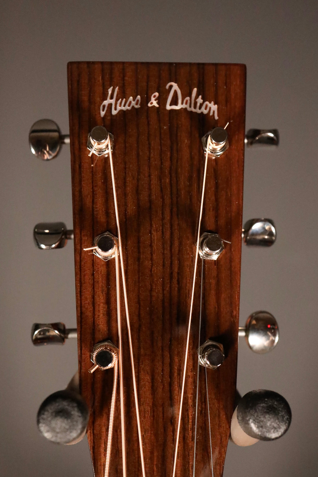 Huss and Dalton TD-M Custom - Thermo-Cured Sitka Spruce/Mahogany (NEW)