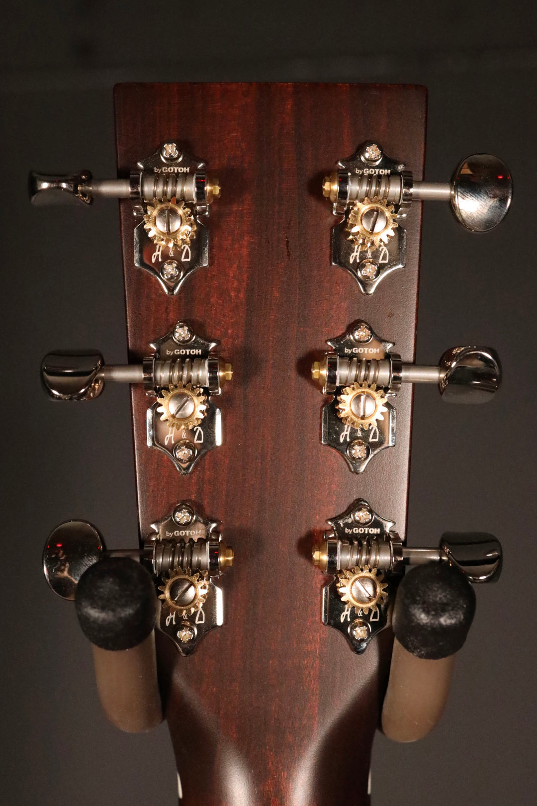 Huss and Dalton TD-M Custom - Thermo-Cured Sitka Spruce/Mahogany (NEW)