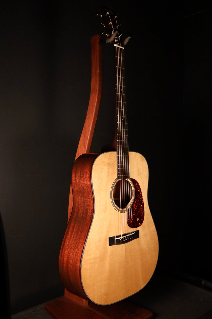Huss and Dalton TD-M Custom - Thermo-Cured Sitka Spruce/Mahogany (NEW)