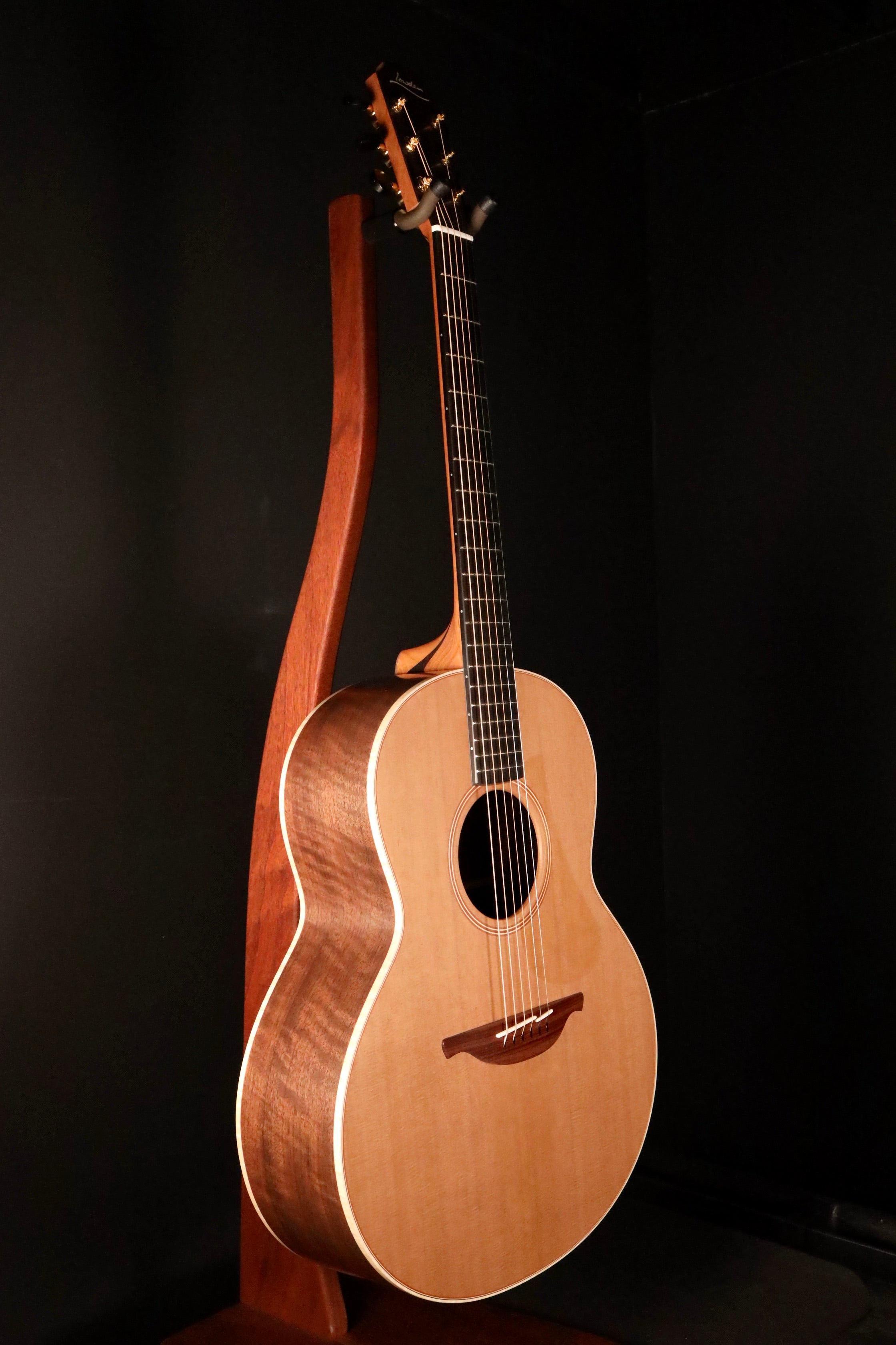 Lowden F23 - Red Cedar/Walnut (NEW) – Organic Sounds Select Guitars