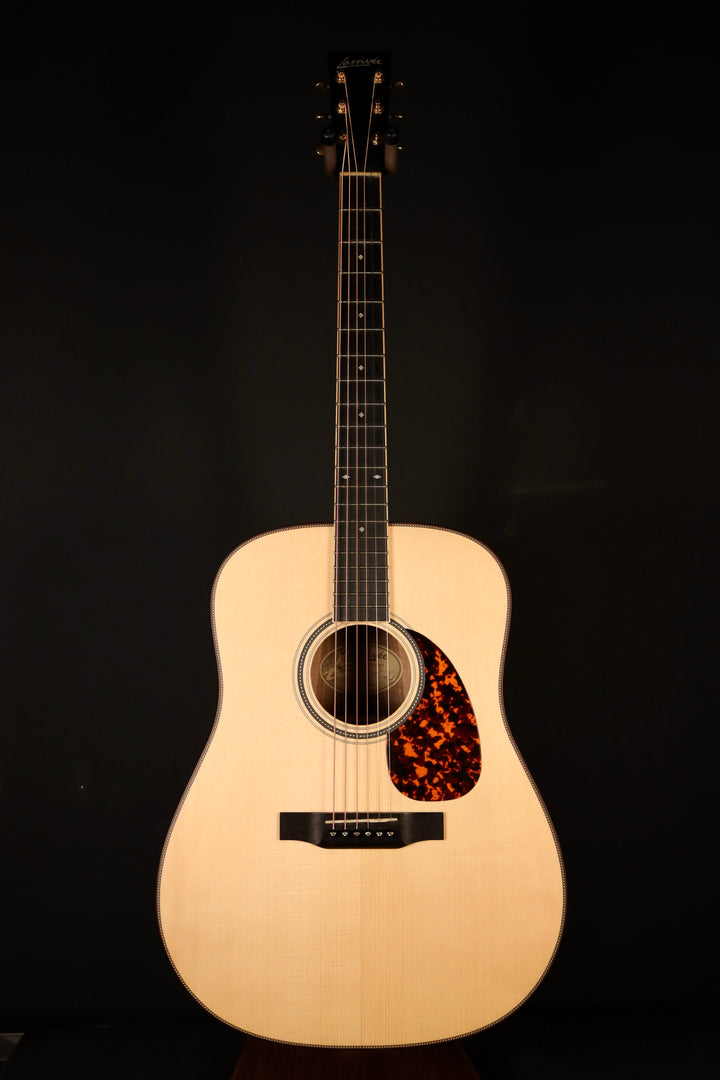 Larrivee D-40 - Moon Spruce/Flamed European Walnut (2017)