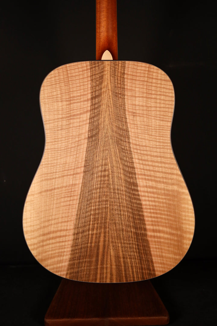 Larrivee D-40 - Moon Spruce/Flamed European Walnut (2017)