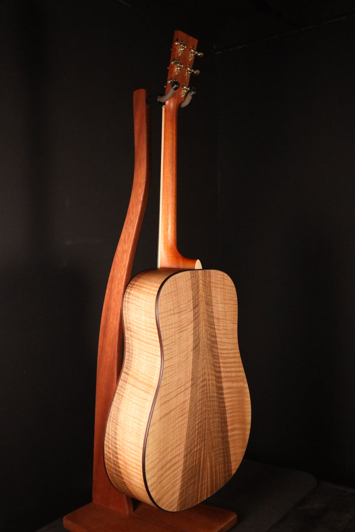 Larrivee D-40 - Moon Spruce/Flamed European Walnut (2017)