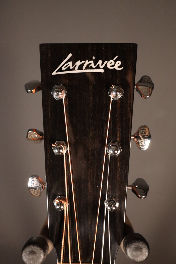 Larrivee D-44 R - Legacy Series Sitka Spruce/Indian Rosewood (NEW)