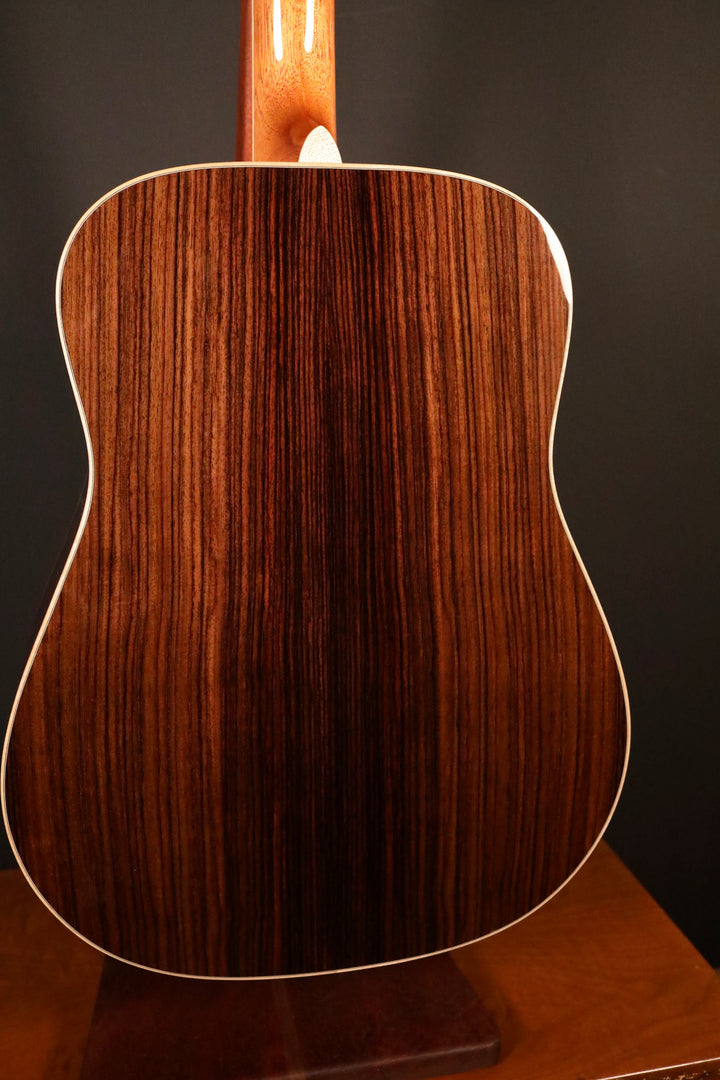 Larrivee D-44 R - Legacy Series Sitka Spruce/Indian Rosewood (NEW)