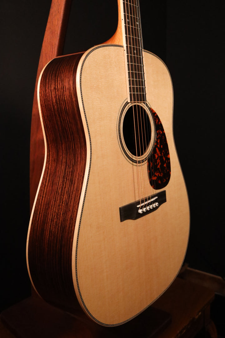 Larrivee D-44 R - Legacy Series Sitka Spruce/Indian Rosewood (NEW)
