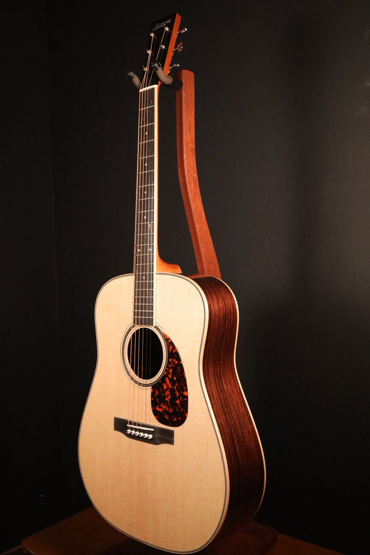 Larrivee D-44 R - Legacy Series Sitka Spruce/Indian Rosewood (NEW)