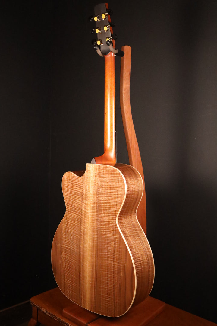 McNally Jumbo Baritone Custom- Sitka Spruce/Walnut (NEW)