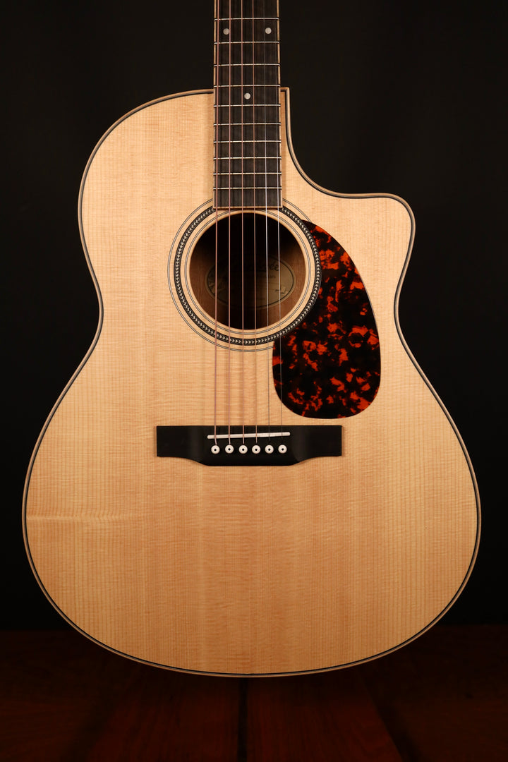 Larrivee LV-03 Mahogany - Sitka Spruce/Mahogany (NEW)