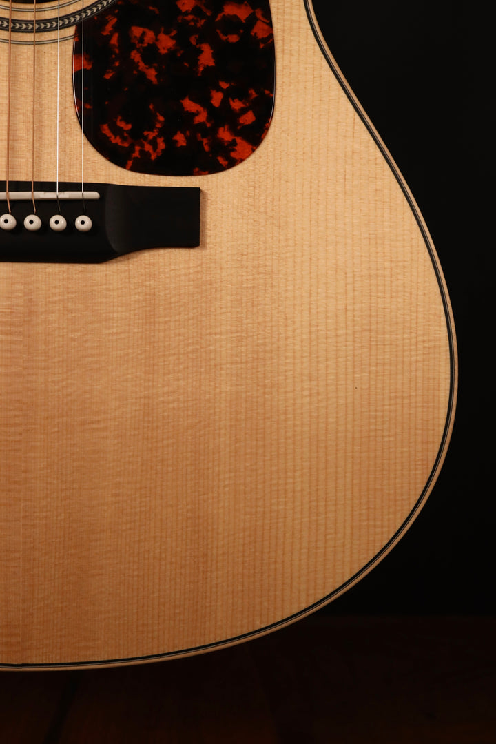 Larrivee LV-03 Mahogany - Sitka Spruce/Mahogany (NEW)