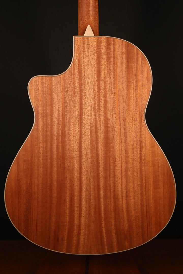 Larrivee LV-03 Mahogany - Sitka Spruce/Mahogany (NEW)