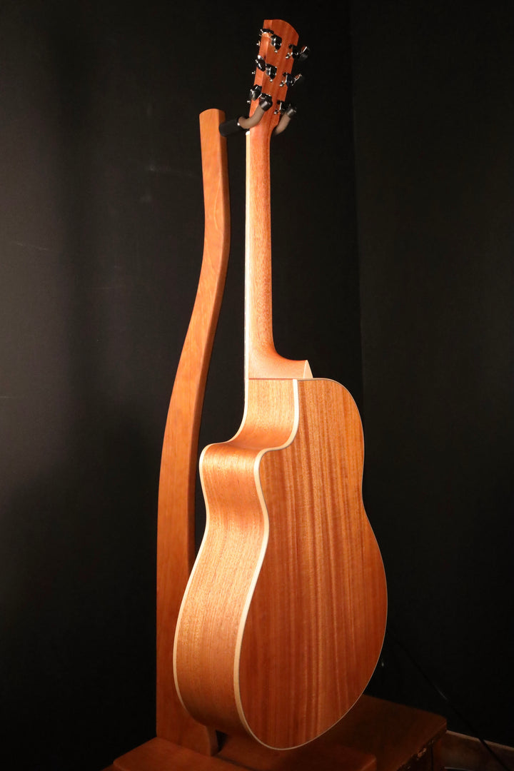 Larrivee LV-03 Mahogany - Sitka Spruce/Mahogany (NEW)
