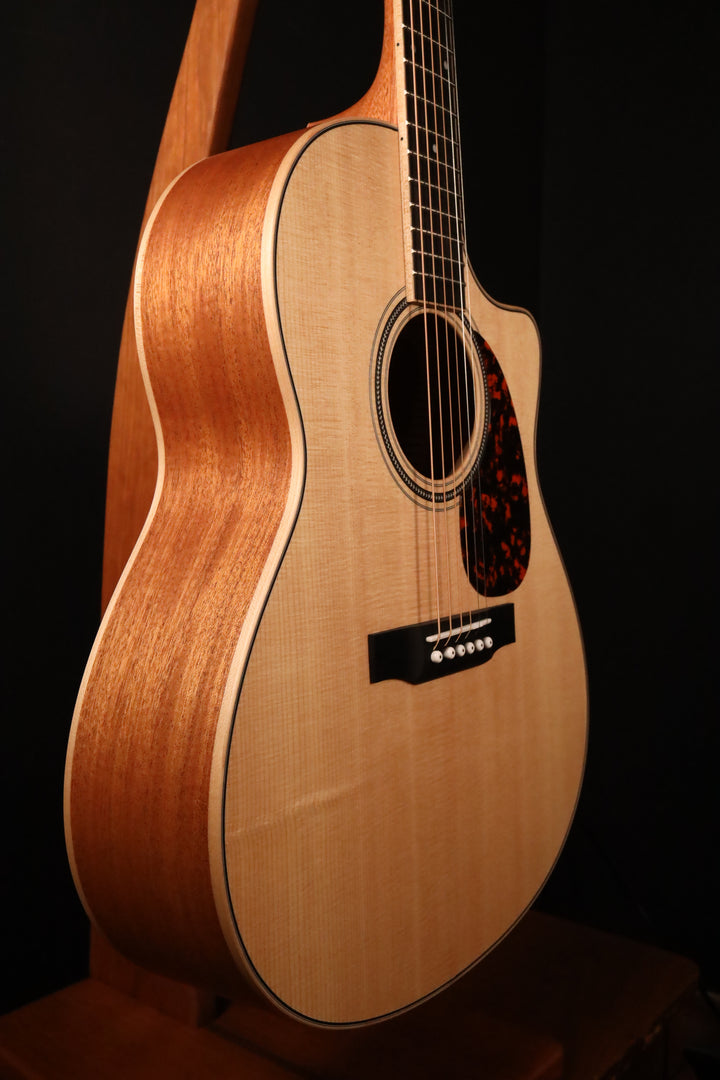 Larrivee LV-03 Mahogany - Sitka Spruce/Mahogany (NEW)