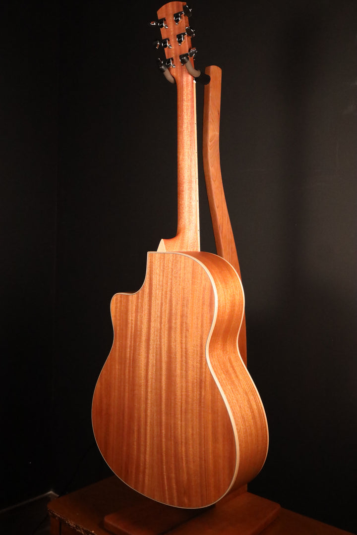 Larrivee LV-03 Mahogany - Sitka Spruce/Mahogany (NEW)