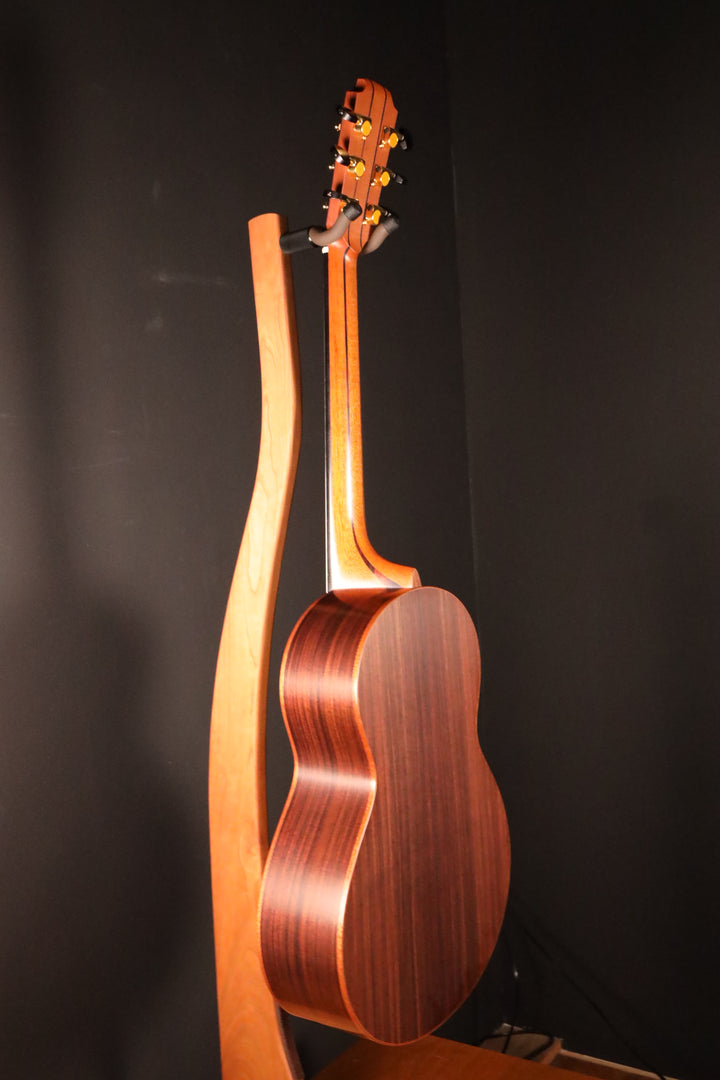 Lowden WL-25 (Wee Lowden) - Red Cedar/Indian Rosewood (pre-owned 2022)