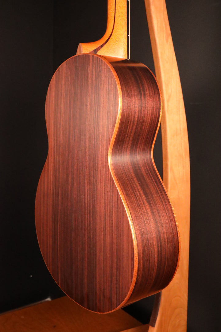 Lowden WL-25 (Wee Lowden) - Red Cedar/Indian Rosewood (pre-owned 2022)