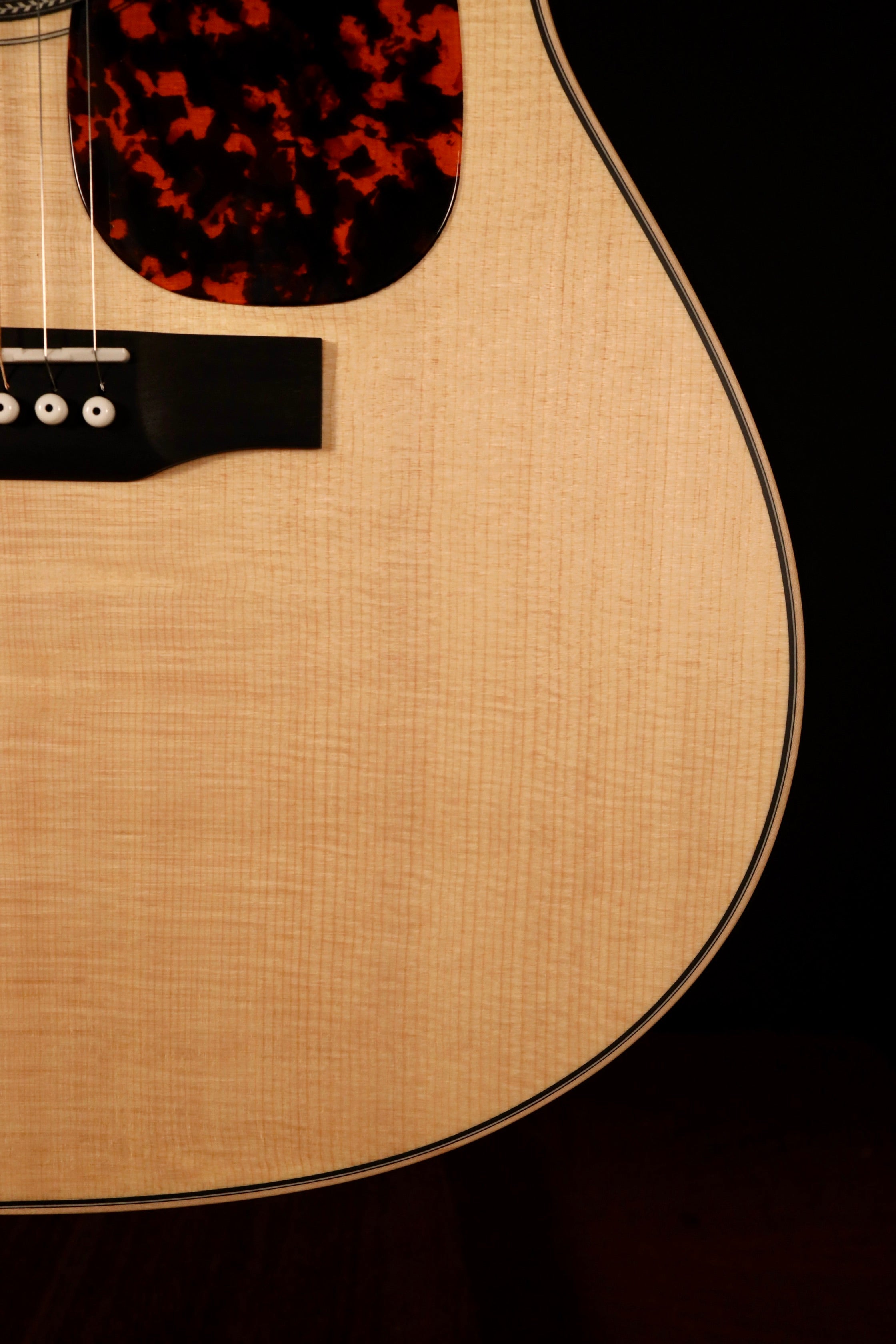 Larrivee LV-03 Mh-N, LR Baggs Element Bronze Pickup - Sitka Spruce