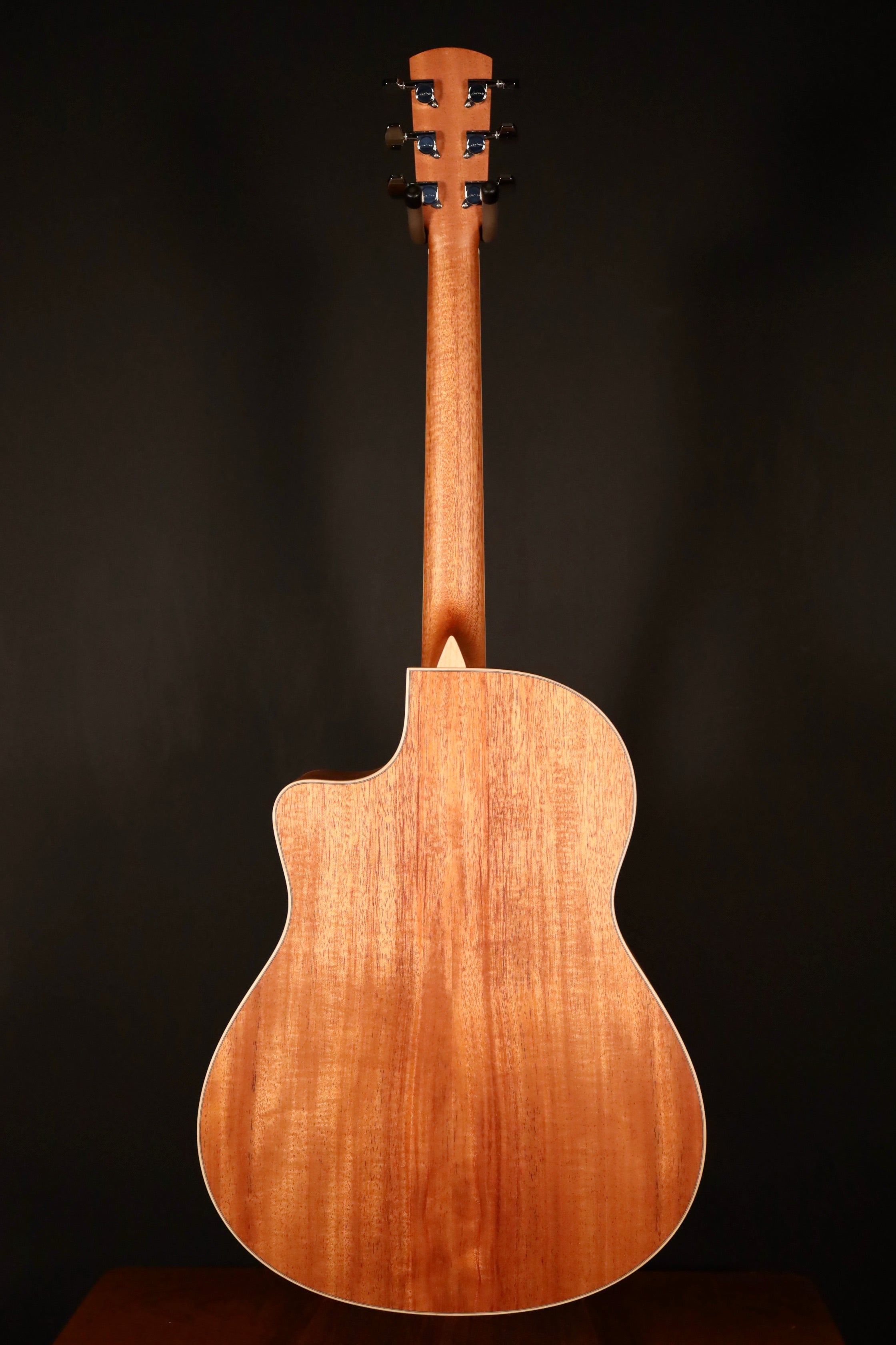 Larrivee LV-03 Mh-N, LR Baggs Element Bronze Pickup - Sitka Spruce