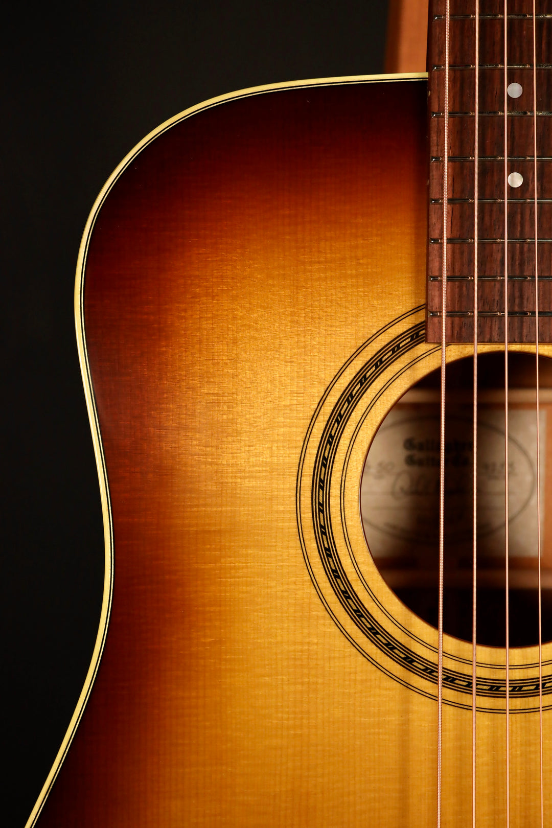 Gallagher G-50 Dreadnought - Sitka Spruce/Mahogany Sunburst (NEW)