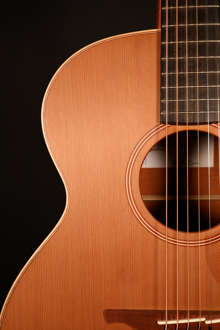 Lowden O-22 - Red Cedar/Mahogany (2022)