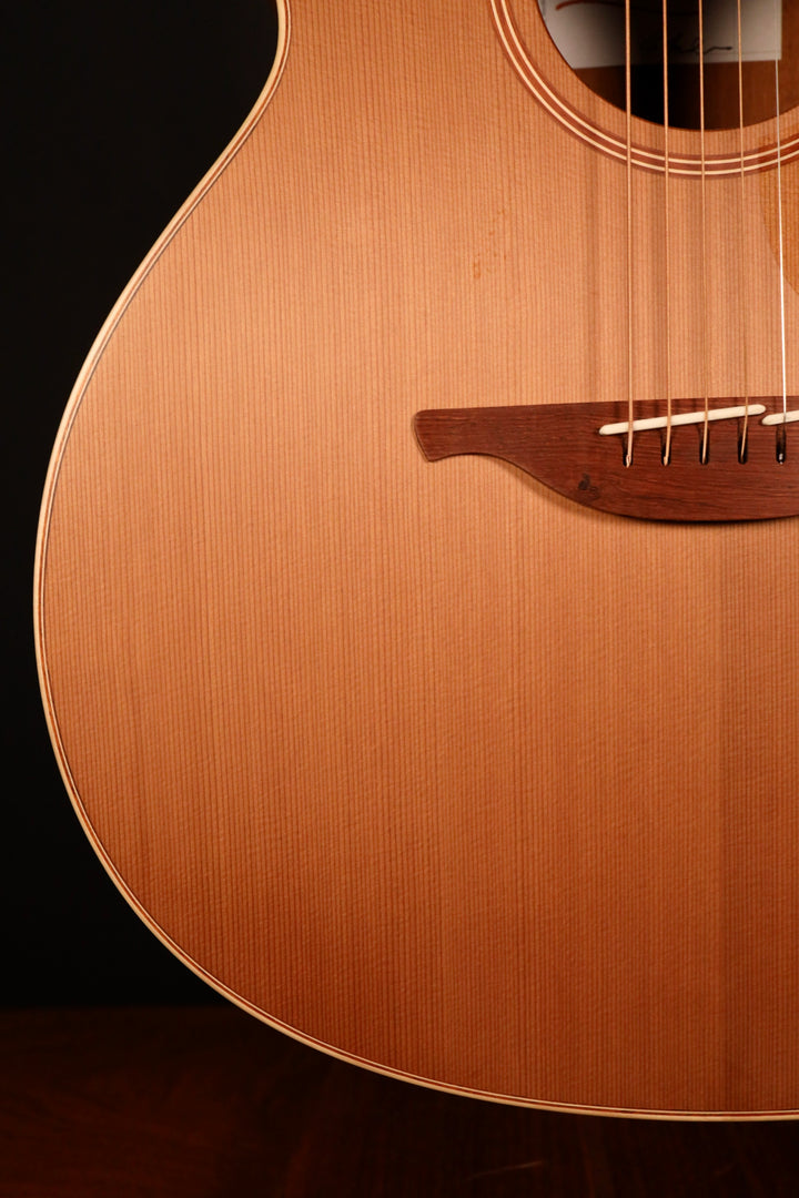 Lowden O-22 - Red Cedar/Mahogany (2022)