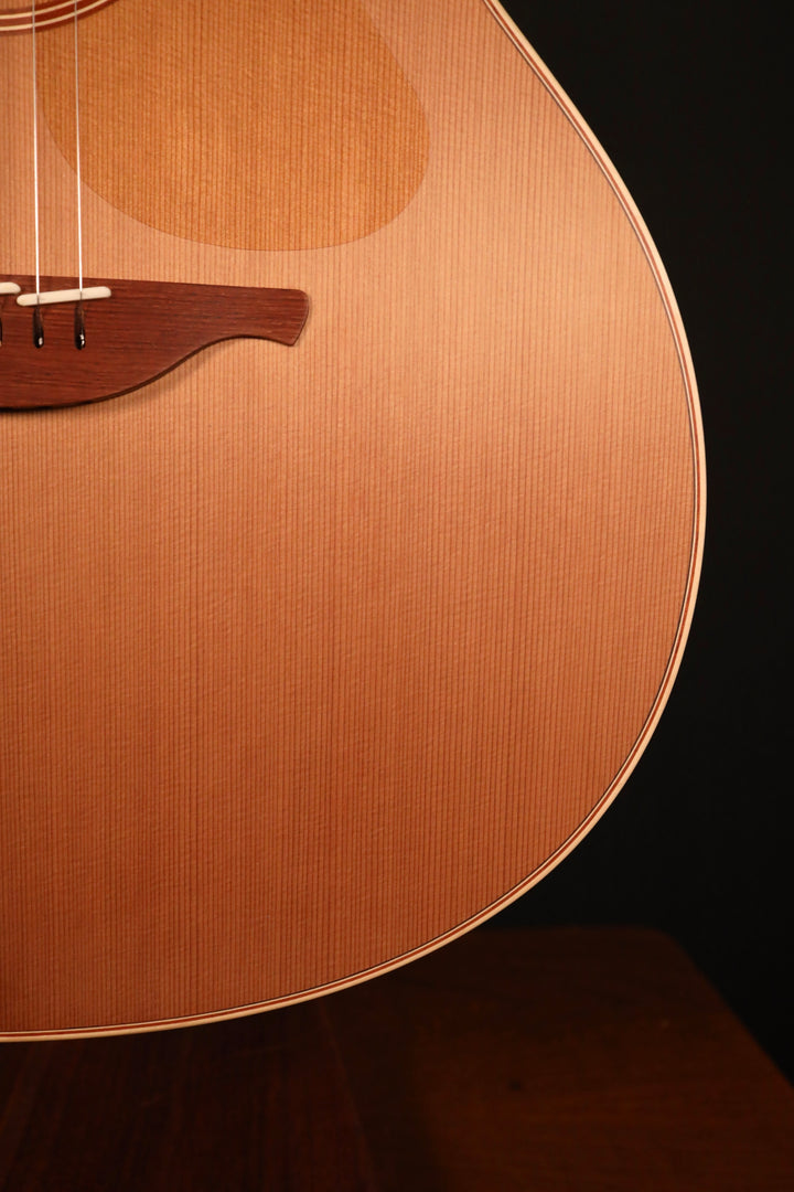 Lowden O-22 - Red Cedar/Mahogany (2022)