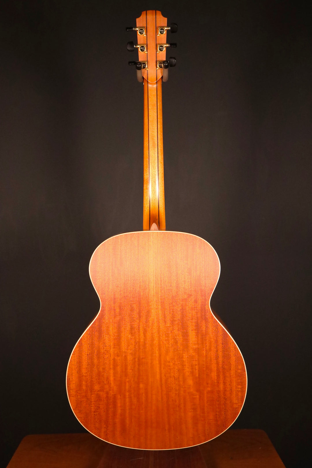 Lowden O-22 - Red Cedar/Mahogany (2022)