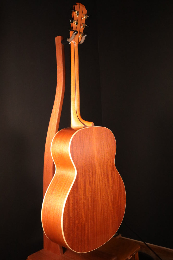 Lowden O-22 - Red Cedar/Mahogany (2022)