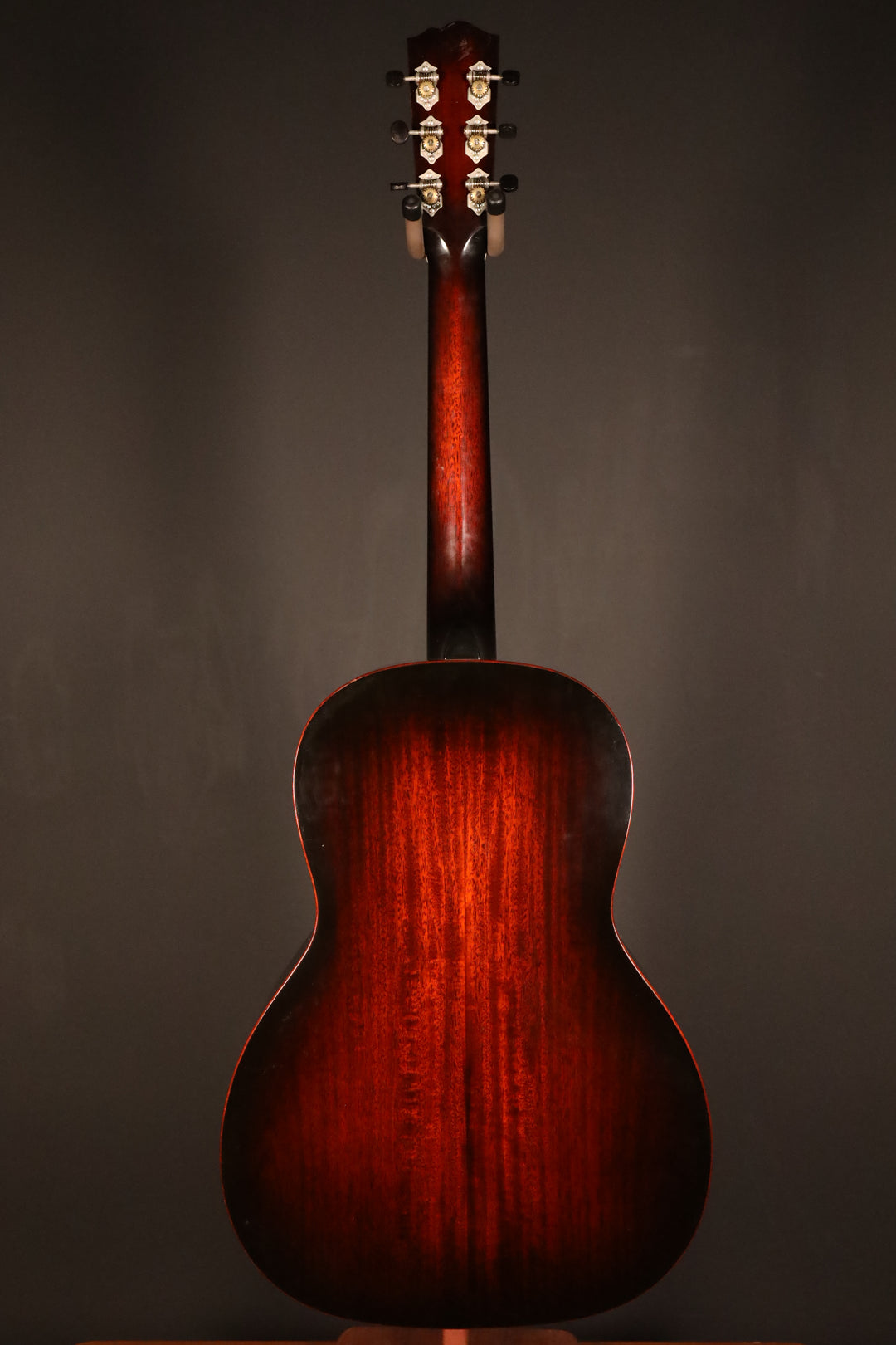 Santa Cruz 1929 00 (2009) -  All Mahogany, Full Body Burst