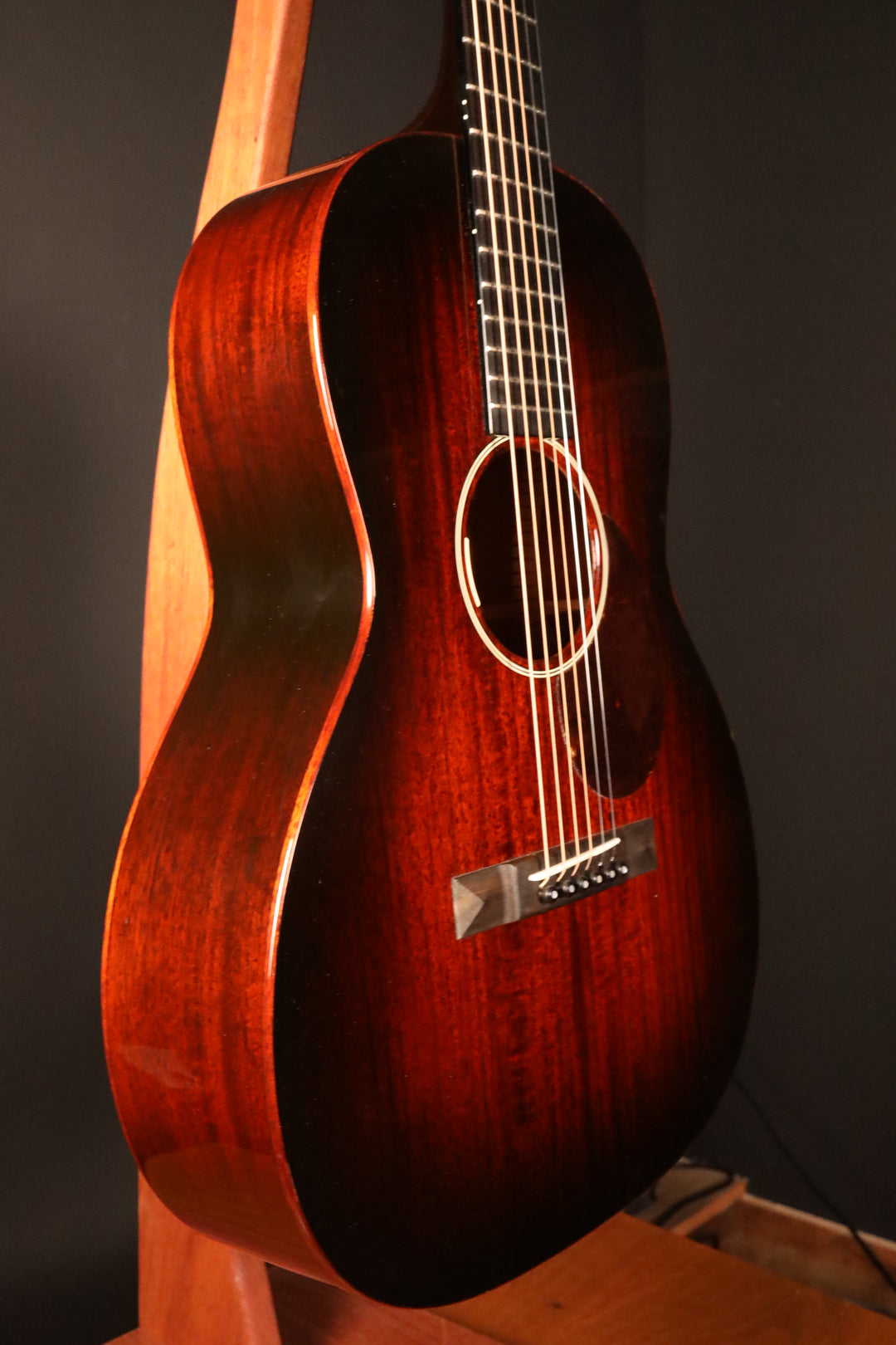 Santa Cruz 1929 00 (2009) -  All Mahogany, Full Body Burst