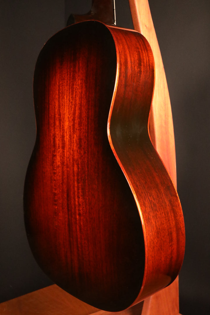 Santa Cruz 1929 00 (2009) -  All Mahogany, Full Body Burst