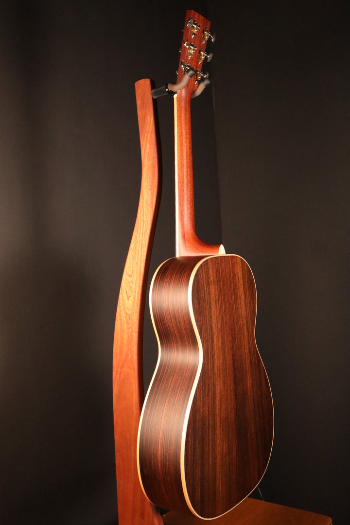 Larrivee 00-40R - Sitka Spruce/Indian Rosewood (New)