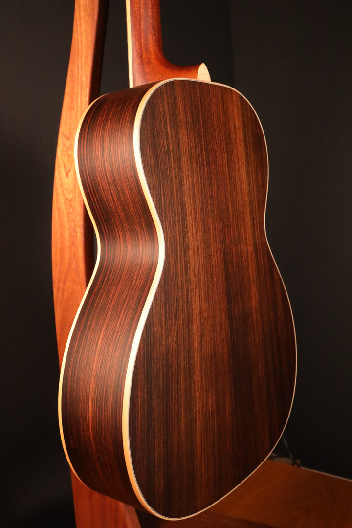 Larrivee 00-40R - Sitka Spruce/Indian Rosewood (New)