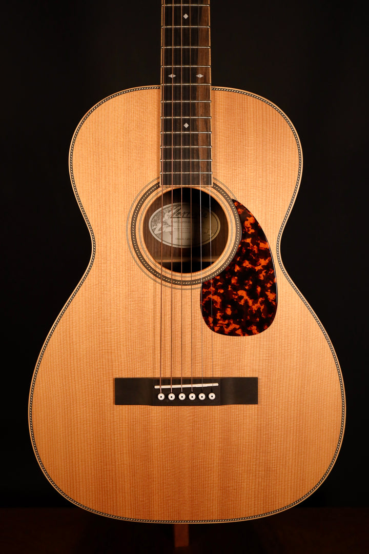 Larrivee 00-40R - Sitka Spruce/Indian Rosewood (New)
