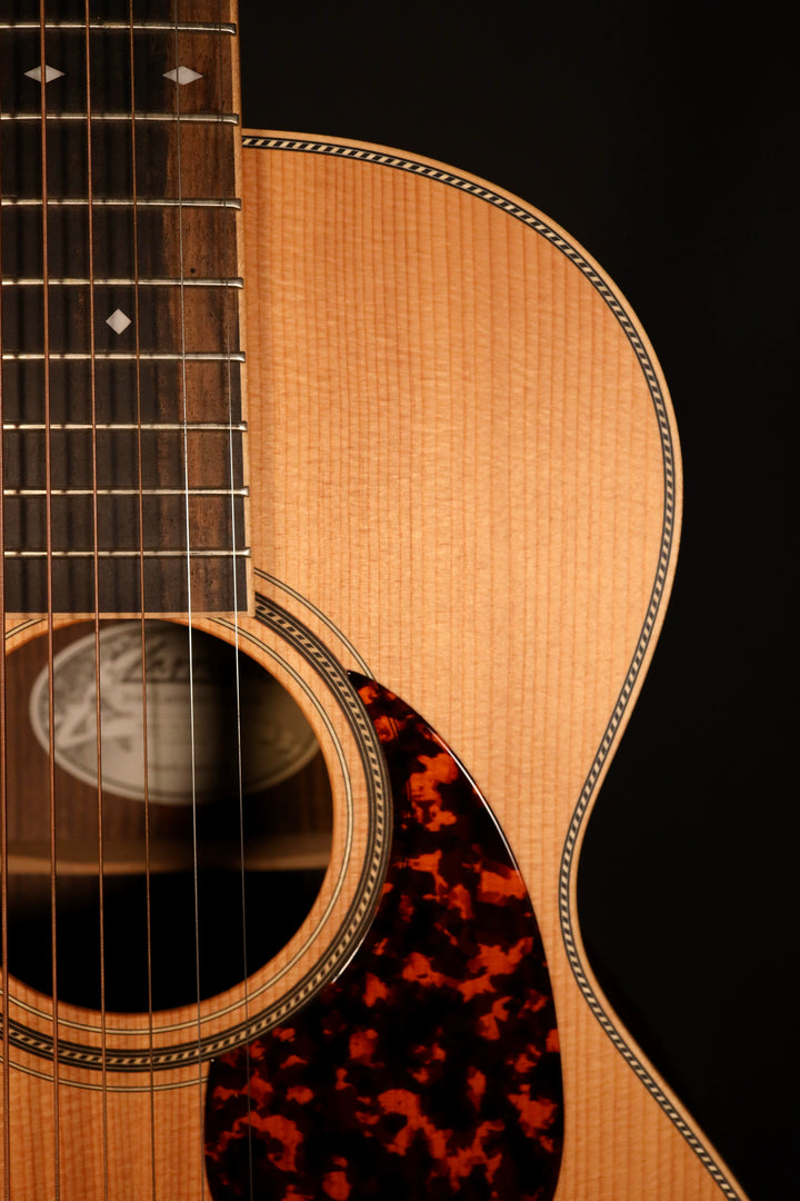 Larrivee 00-40R - Sitka Spruce/Indian Rosewood (New)