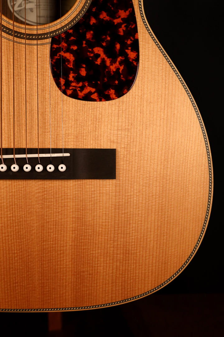 Larrivee 00-40R - Sitka Spruce/Indian Rosewood (New)