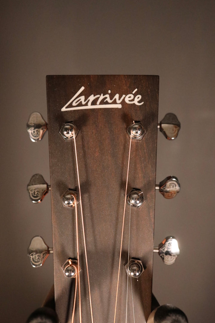 Larrivee 00-40R - Sitka Spruce/Indian Rosewood (New)