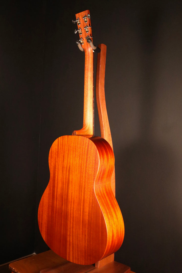 Larrivee Simple 6 L-Body Burst  (NEW)