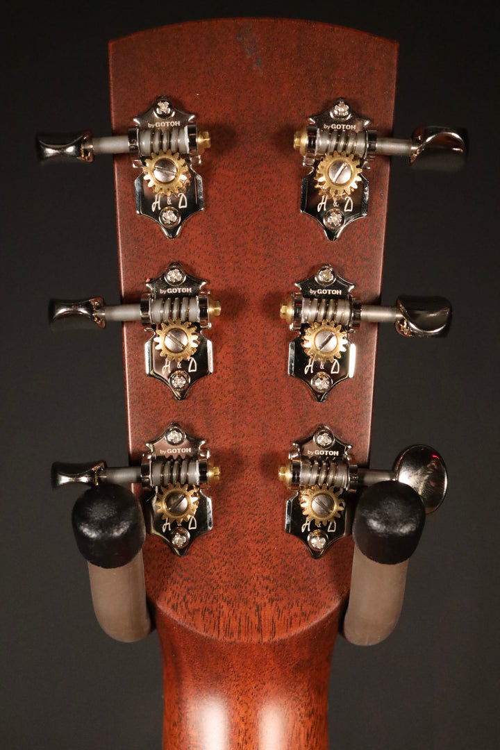 Huss and Dalton DS-12 - Sitka Spruce/Mahogany (NEW)