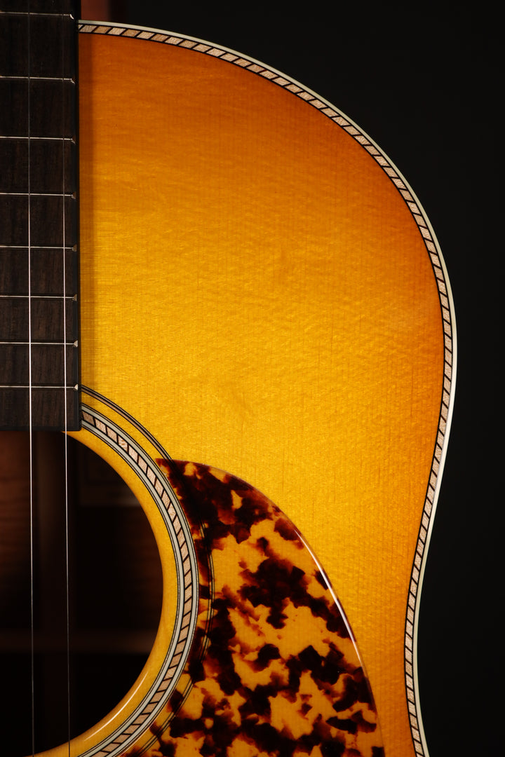 Santa Cruz D-12 Custom - Bearclaw German Spruce/Figured Mahogany (NEW)