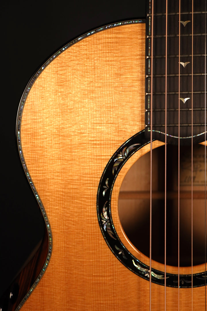 Ryan Nightingale Grand Soloist - Lutz Spruce/Birdseye Maple (2022)