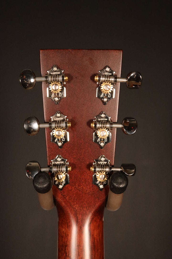 Huss and Dalton TOM-M Custom - Italian Spruce/Sinker Mahogany (NEW)