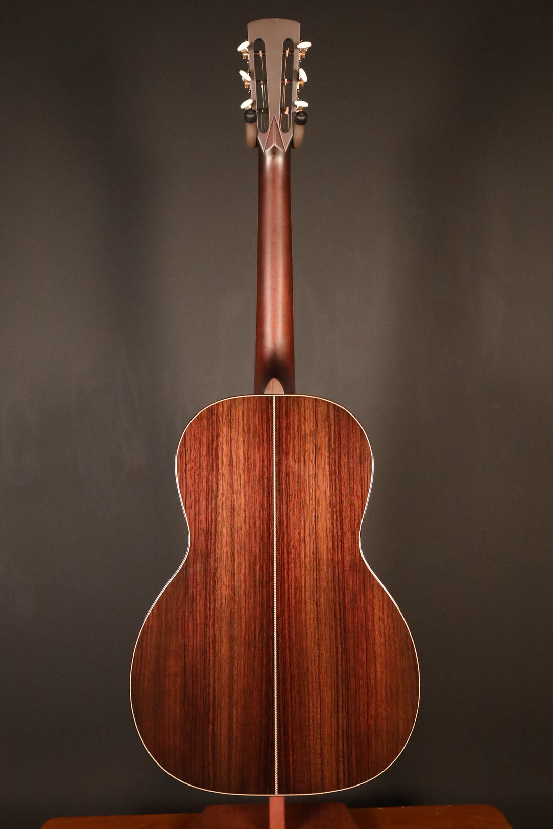 Huss and Dalton 00-SP Engelmann Spruce/East Indian Rosewood (NEW)
