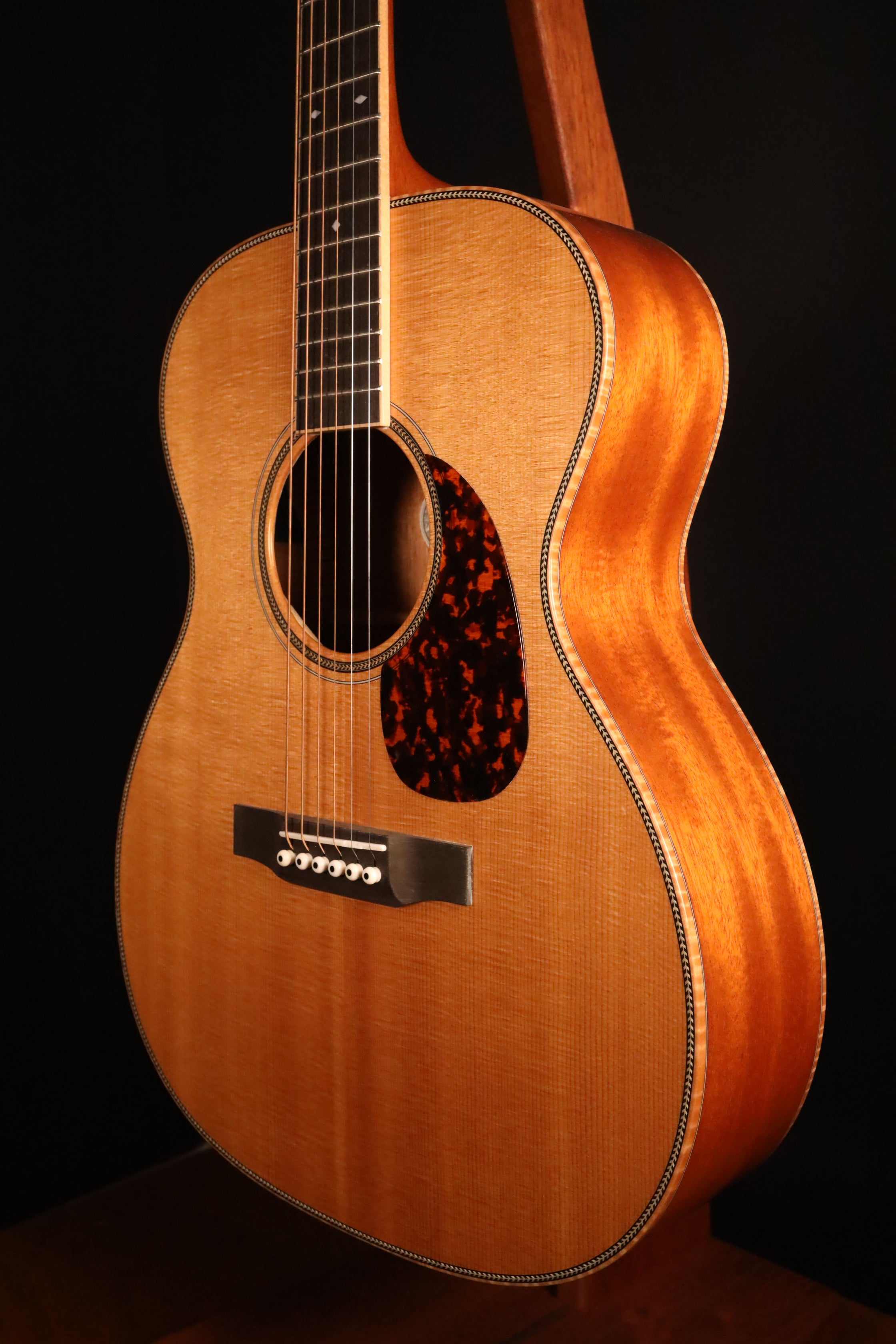 Larrivee OM-50 Sitka/Mahogany – Organic Sounds Select Guitars