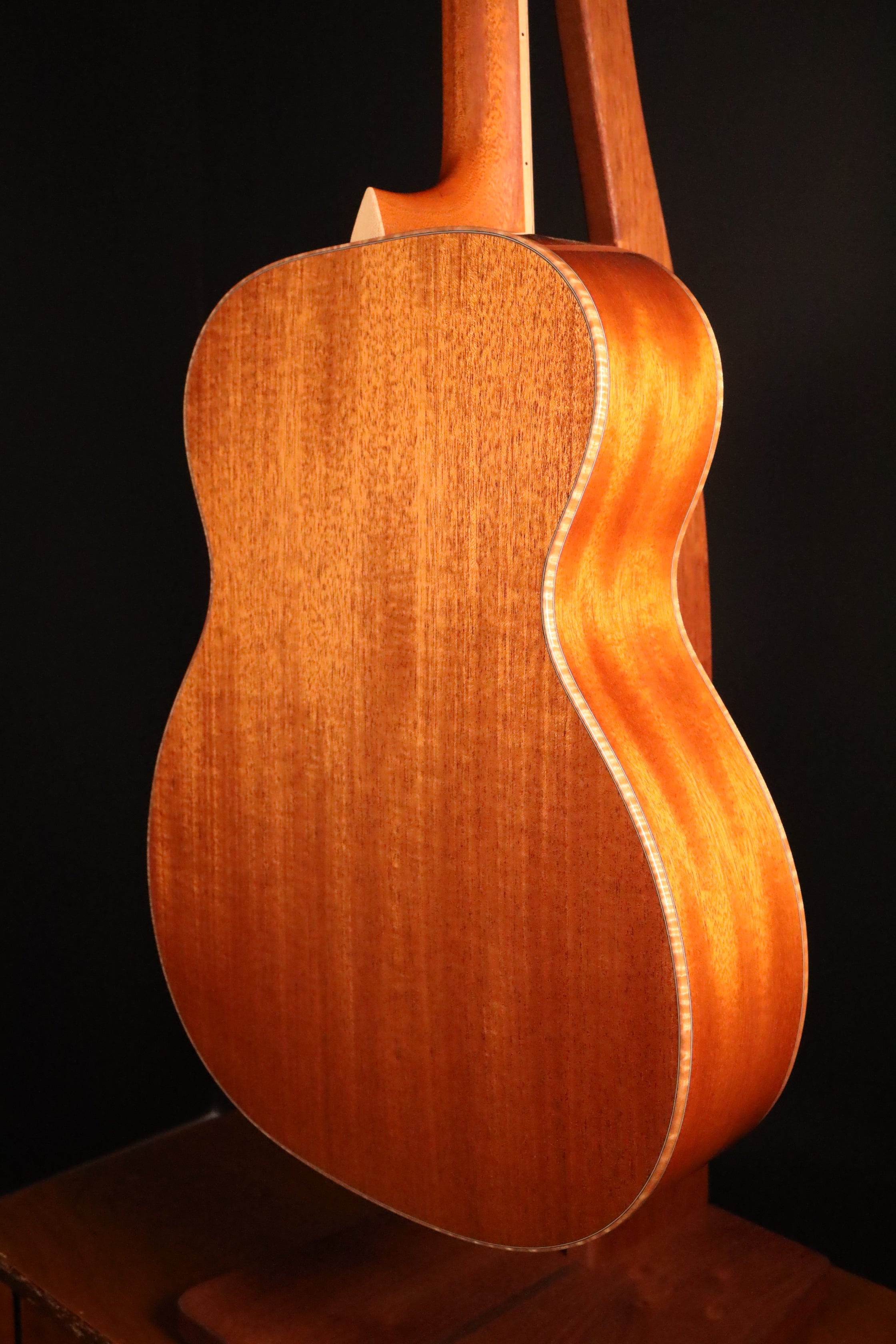 Larrivee OM-50 Sitka/Mahogany – Organic Sounds Select Guitars