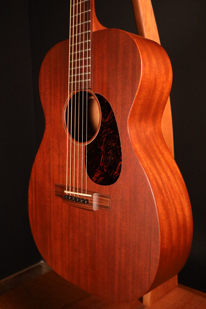 Martin 00-15M - All Mahogany (2012)
